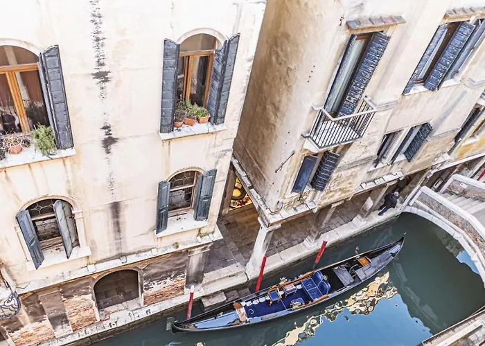 Ca' Emma San Marco - Canal View * Venise